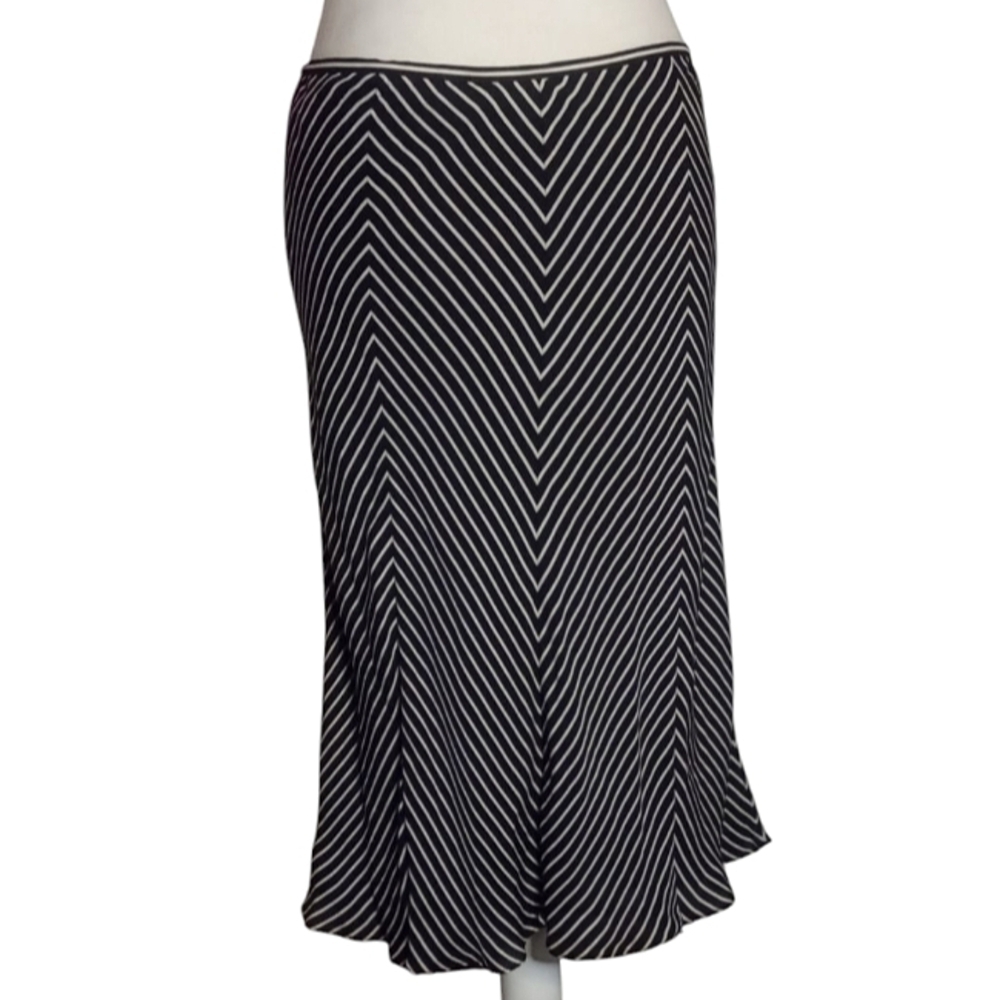 Michael Kors Black & White Chevron Pattern Silk Full A Line Midi Skirt Size 8